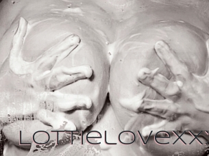 Lottielovexxx