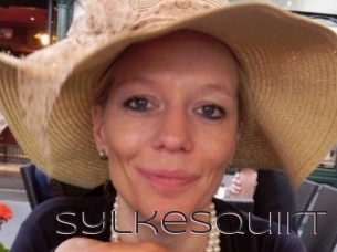 sylkesquirt Beurette Suce